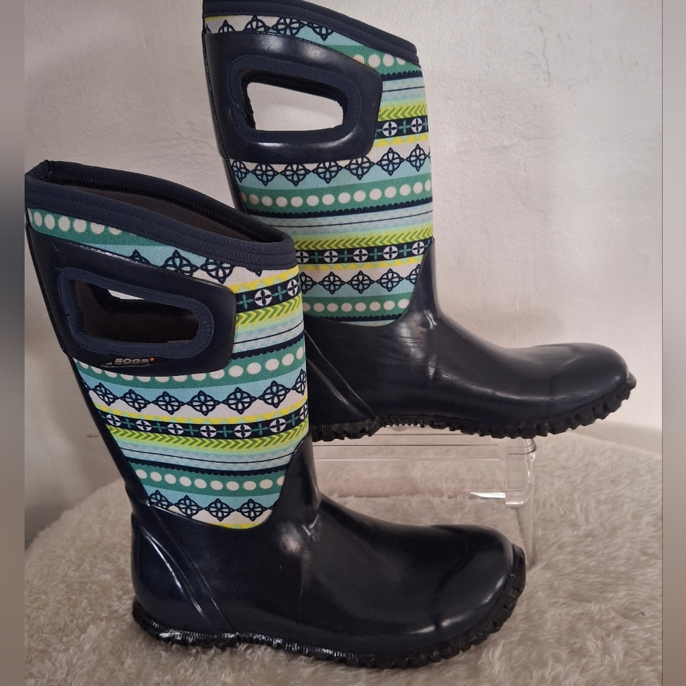 Kid's BOGS North Hampron Patterned Rain Boots - Navy and Green Size 4.